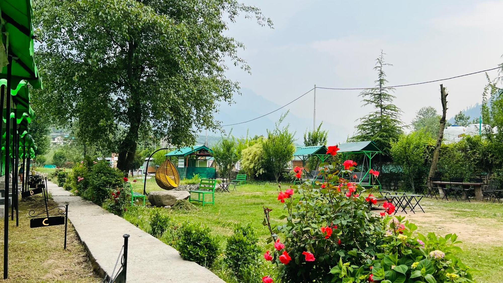 Himalayan Riverside Swiss Cottage Tents, Manali - Manali (Himachal Pradesh) — Photos 1